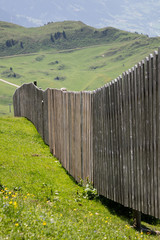 Holzzaun, Alpen, Tirol, Österreich, Europa
