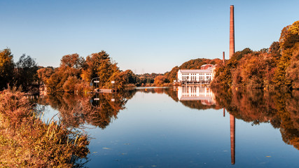 Herbst am Fluss