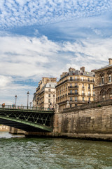 Fototapeta na wymiar Seine River Cruise View in Paris