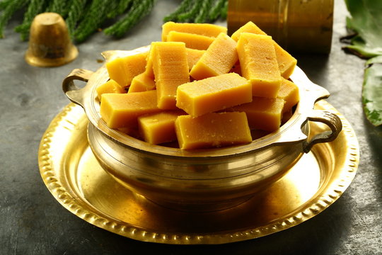 Indian sweets snacks- milk peda, burfi