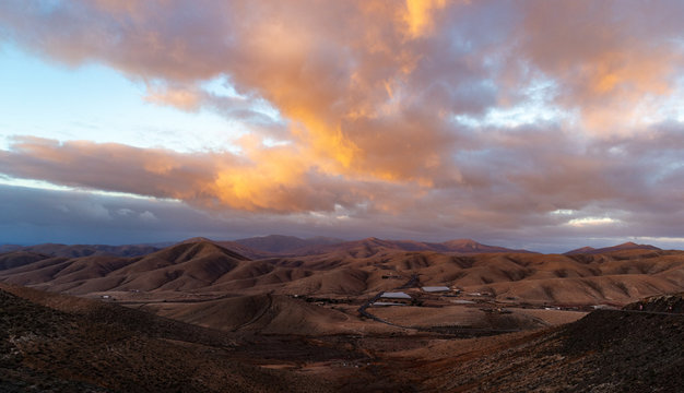 Fuerteventura, panoramique colines, coucher de soleil