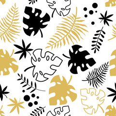 Fototapeta na wymiar Seamless pattern with black and gold tropical leaves