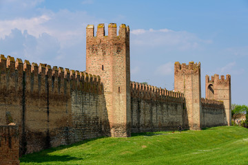 Fototapeta na wymiar The city walls of Montagnana