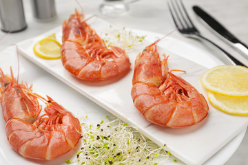 Tasty shrimps on plate, closeup