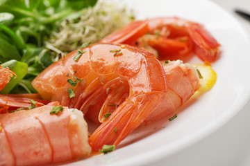 Tasty shrimps on plate, closeup