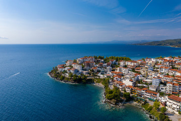 Fototapeta na wymiar Hafenstadt Neos Marmaras auf der Halbinsel Chalkidiki, Griechenland