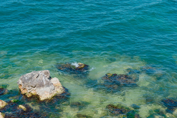 Obraz na płótnie Canvas Seascape background- sea and stones