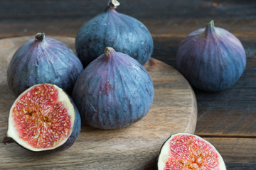 fresh figs on wooden table