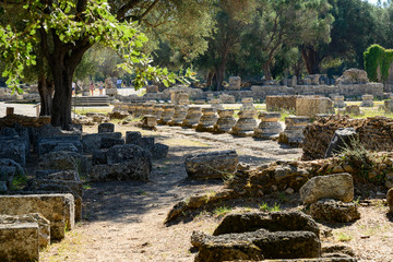 Säulen im antiken Olympia, Peleponnes, Griechenland