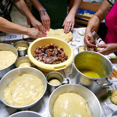 Préparation du foulard ou folar portugais