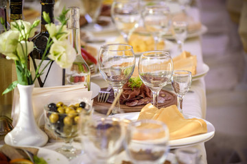 Banquet hall in the restaurant. Concept: Serving. Celebration. Anniversary. Wedding