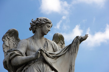 Obraz premium Rzeźba Anioła z Sudarium, Ponte Sant'Angelo - Rzym, Włochy