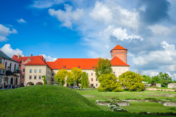 Fototapeta na wymiar Beautiful Wawel castle in Krakow Poland.