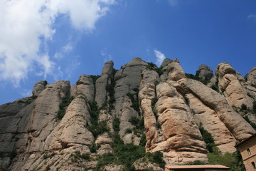 PHOTO OF THE MOUNTAINS OF MONTSERRAT