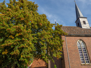 Losser in den Niederlanden mit dem Fluss Dinkel