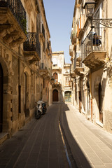 Ruelle d'une ville en Sicile
