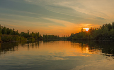 Obraz na płótnie Canvas lake at sunset