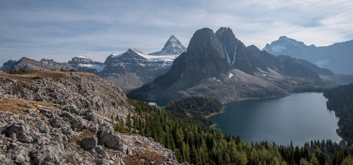 Hiking around Mt Assiniboine late summer