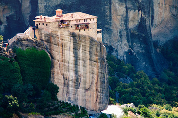 Fototapeta na wymiar meteora is included in the UNESCO World Heritage Site. Meteora is a big monastery complex including nine reserved monastery built on top of difficult high cliffs resembling stone pillars 400 meters