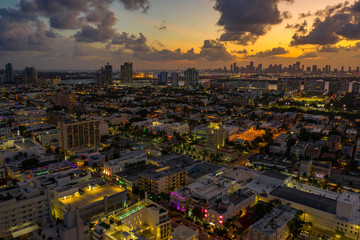 Naklejka premium Evening in Miami Beach aerial arrival world famous travel destination