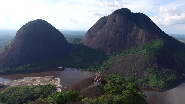 Cerros Mavicure o Mavecure en la orinoquia colombiana (Inirida_Guainia_Colombia)