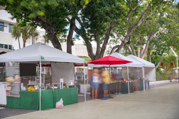 Fototapeta na wymiar Miami Beach Lincoln Road farmers market