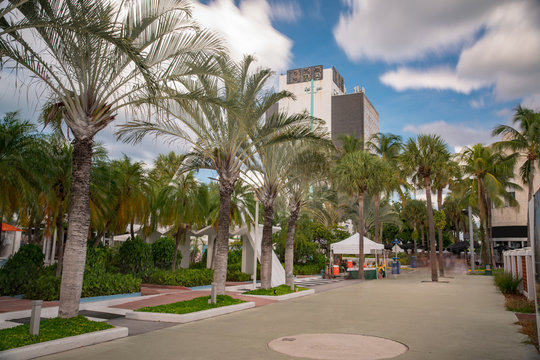 Lincoln Road Miami Beach scenic tourist destination