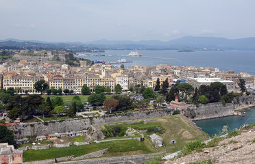 Blick von der Alten Festung auf Korfu-Stadt