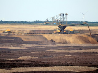 Absetzer im Braunkohlen-Tagebau