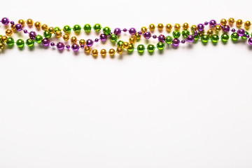 Fototapeta Colorful beads on white background obraz