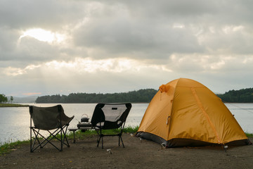 朱鞠内湖　湖畔のキャンプ