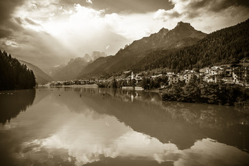 Lac d'Arunzo dans les Dolomites