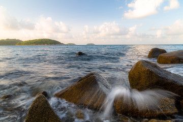 Wave Stone  Sea Kratin Beach Phuket Thailandit