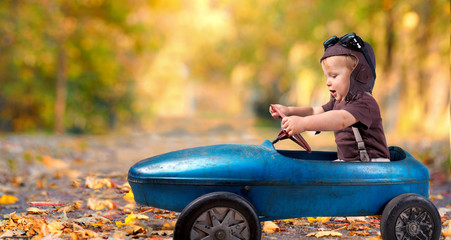Fahrt durch den bunten Herbst