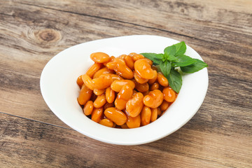 White beans with tomato sauce