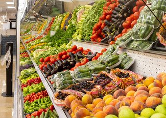 Obraz na płótnie Canvas fruits and vegetables at the market