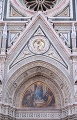 Mary surrounded by Florentine Artists, Merchants and Humanists, Right Portal of Cattedrale di Santa Maria del Fiore (Cathedral of Saint Mary of the Flower), Florence, Italy 