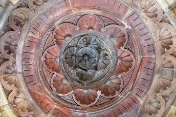 Detail of the ceiling in one of the buildings Qutub (Qutb) Minar, Delhi, India 