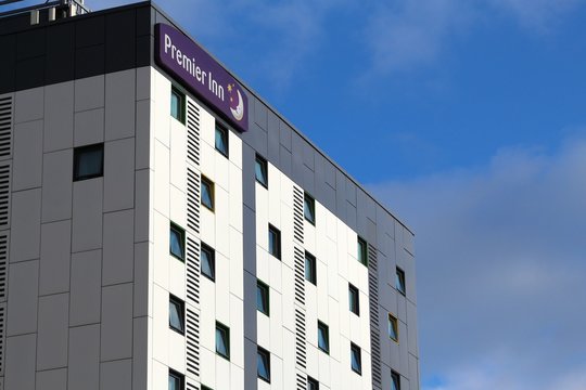 Imágenes de Inn descubre bancos de fotos, ilustraciones, vectores y