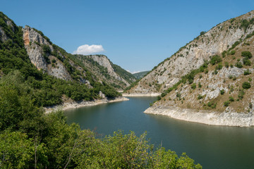 Fototapeta na wymiar Uvac Canyon, Serbien
