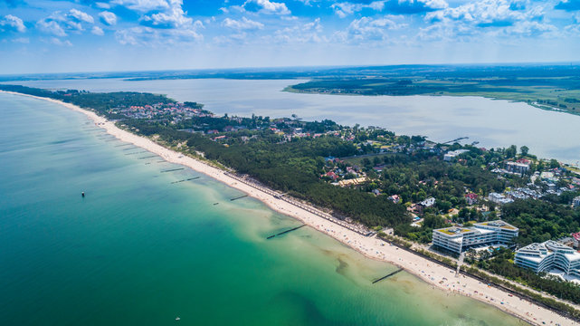 Mielno &ndash; piękne miasto i kurort pomiędzy Morzem Bałtyckim a Jeziorem Jamno