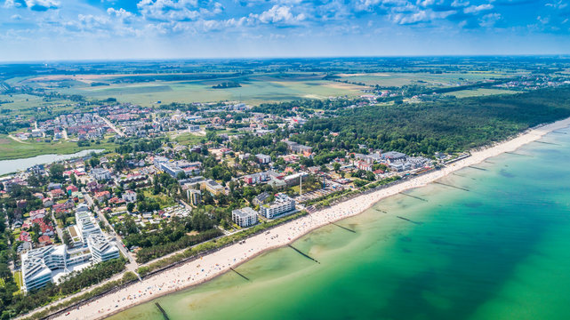 Mielno &ndash; piękne miasto i kurort pomiędzy Morzem Bałtyckim a Jeziorem Jamno