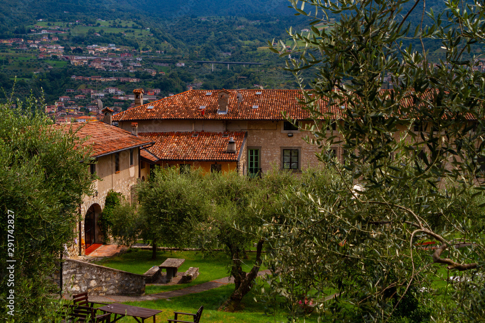 Canvas Prints Monteisola Iseo