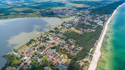 Mielno – piękne miasto i kurort pomiędzy Morzem Bałtyckim a Jeziorem Jamno