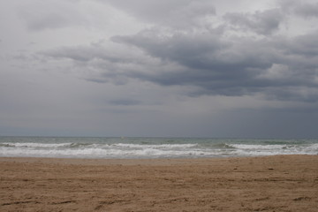 Fototapeta na wymiar Salou beach on a cloudy day