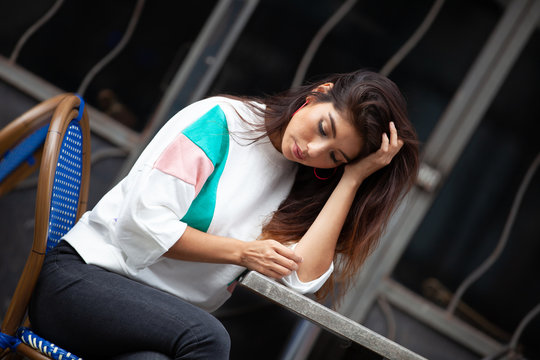 l'ennui mortel de la vie dans un bar ou dans la rue la pens&eacute;e premi&egrave;re des chose