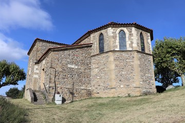 Fototapeta na wymiar Eglise Saint Pierre dans le village de Communay - Département du Rhône - France