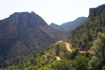 Parallel mountain paths