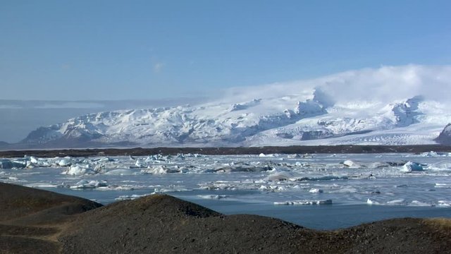 Wide, frozen glacier landscape in Iceland