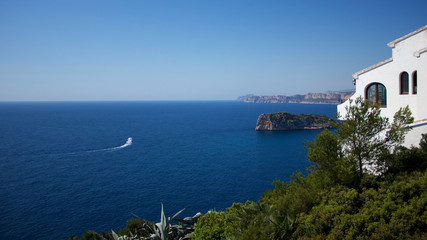 Fototapeta na wymiar Vistas al mar mediterraneo